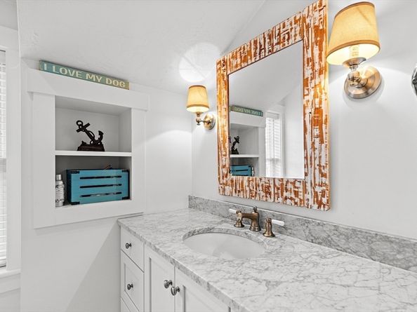 11 Cobblestone, Plymouth MA 02360