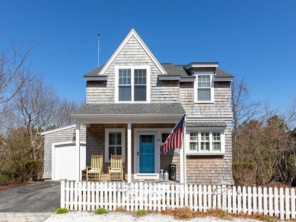11 Cobblestone, Plymouth MA 02360