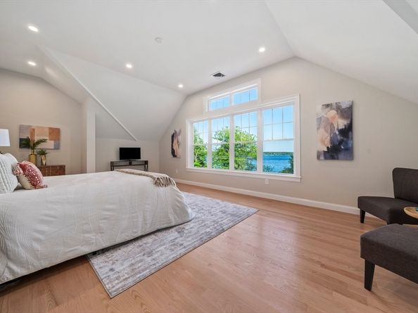 43 Lake Ave, Sharon MA 02067