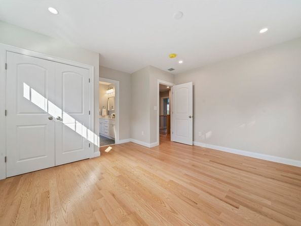 43 Lake Ave, Sharon MA 02067