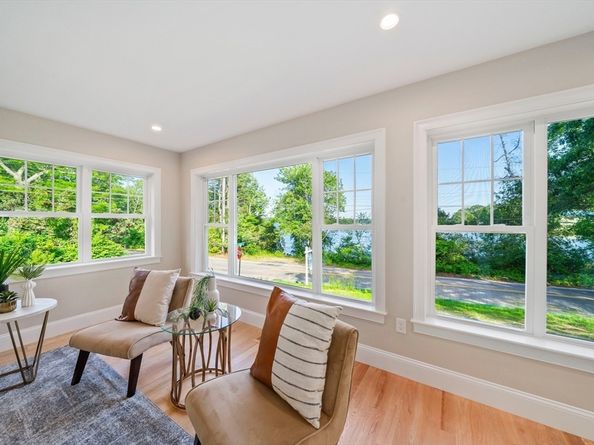 43 Lake Ave, Sharon MA 02067