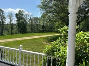 6 Weaver Farm Rd, Rutland MA 01543
