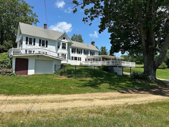 6 Weaver Farm Rd, Rutland MA 01543