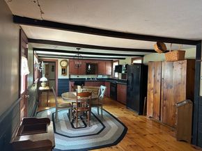 6 Weaver Farm Rd, Rutland MA 01543