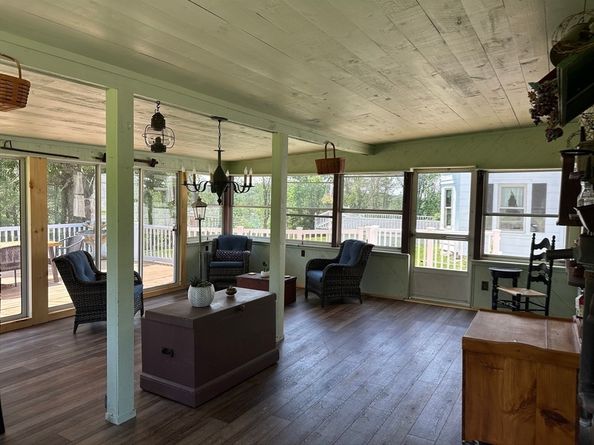 6 Weaver Farm Rd, Rutland MA 01543