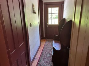 6 Weaver Farm Rd, Rutland MA 01543