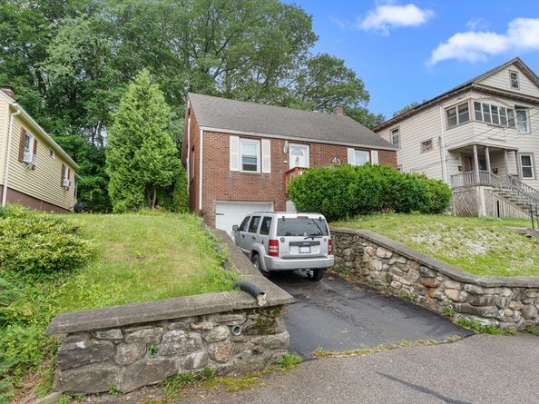 43 Huntington Ave, Worcester MA 01606