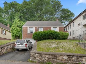 43 Huntington Ave, Worcester MA 01606