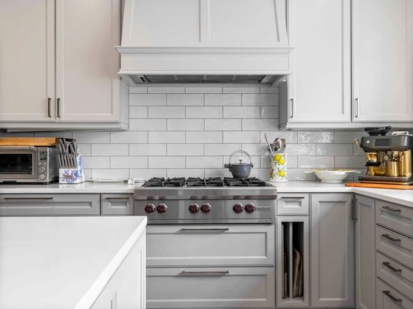 90 Burr Dr, Needham MA 02492