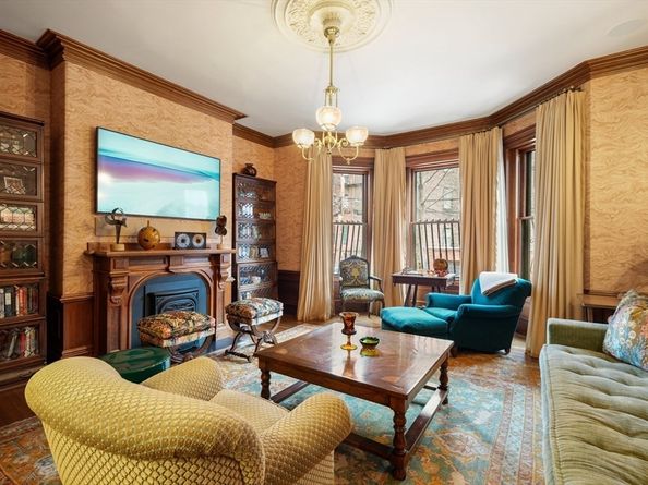 381 Beacon Street, Boston MA 02116