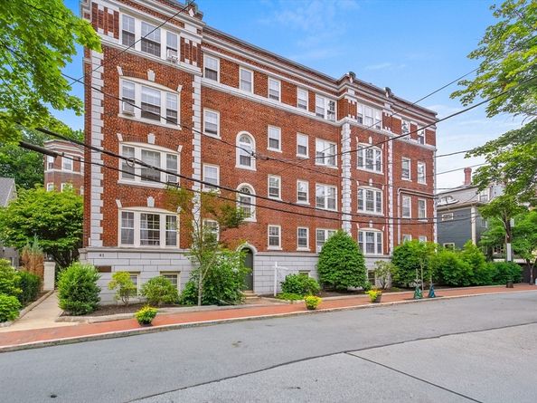 41 Bowdoin Street 25, Cambridge MA 02138
