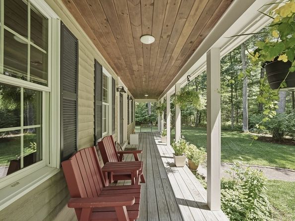 31 Pine Street, Middleboro MA 02346