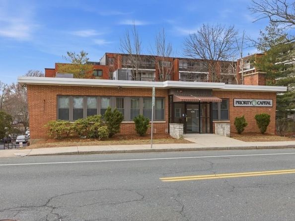 174 Green St, Melrose MA 02176