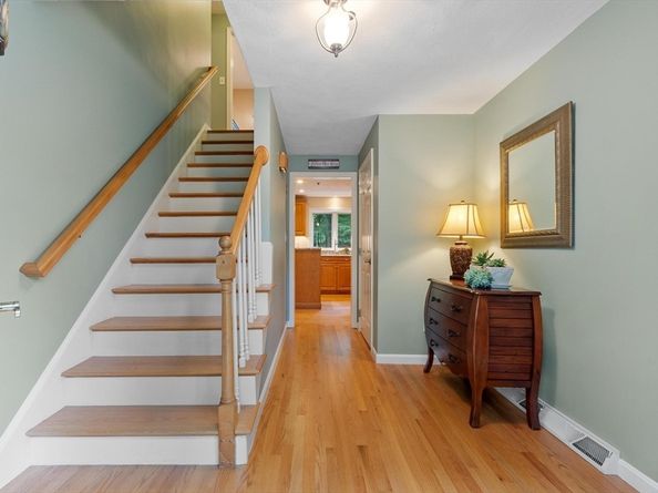 101 Bruin Hill Rd, North Andover MA 01845