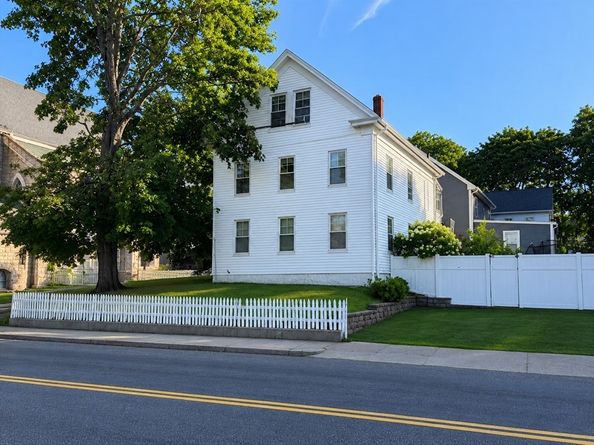24 Granite St, Milford MA 01757