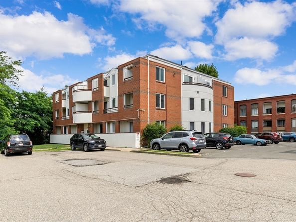 21 Margin St 27, Lynn MA 01905