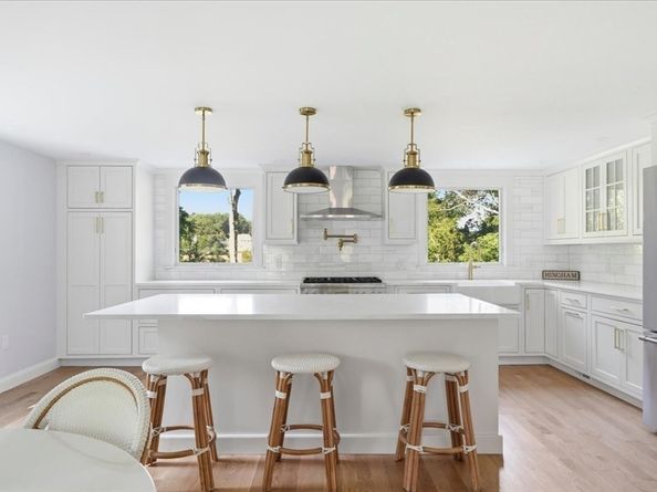 36 Smith Rd, Hingham MA 02043
