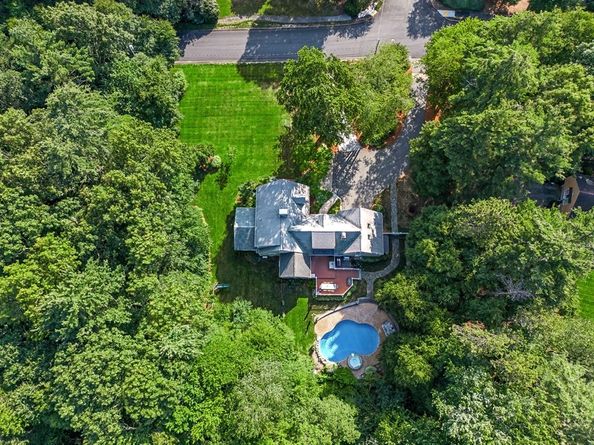 4 Dicarlo Rd, Hopkinton MA 01748