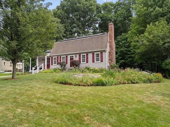 7 Caroline Dr, Milford MA 01757