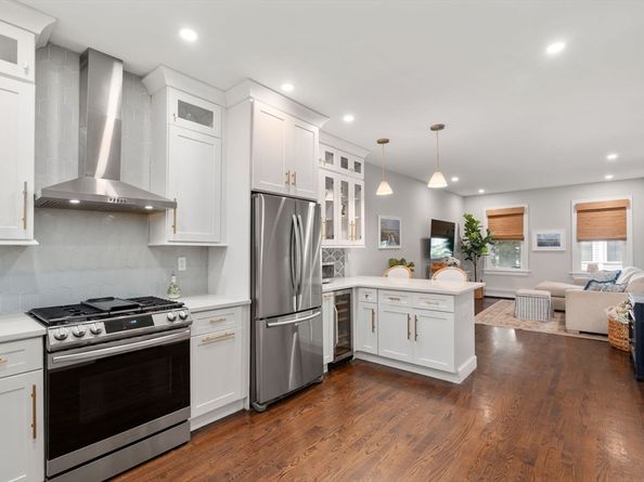 17 Cordis Street A, Boston MA 02129