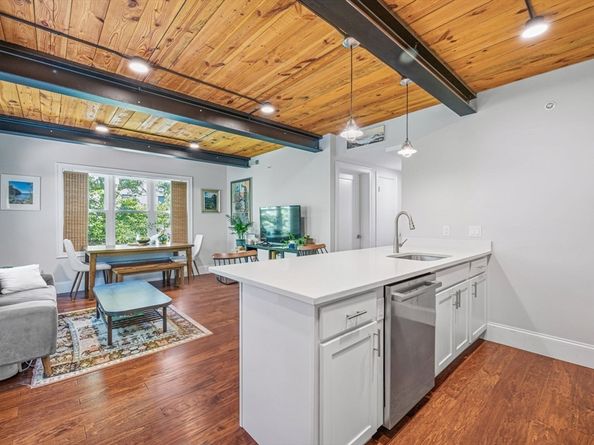 192 Raymond St 4, Cambridge MA 02140