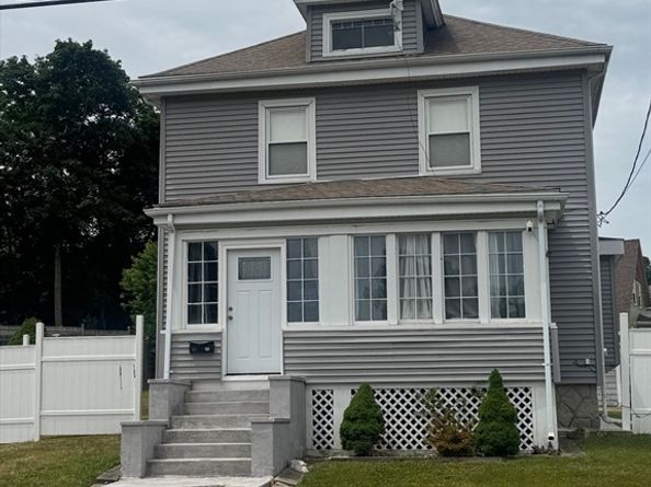 103 Manomet St, Brockton MA 02301