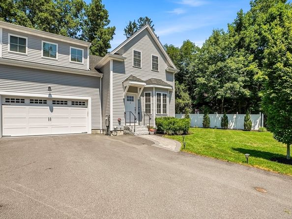 2 Harmony Way 2, Medway MA 02053