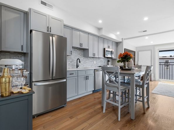 159 Bennington St 3, Boston MA 02128