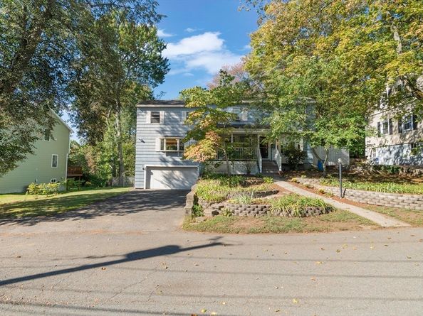 59 Norval Ave, Stoneham MA 02180
