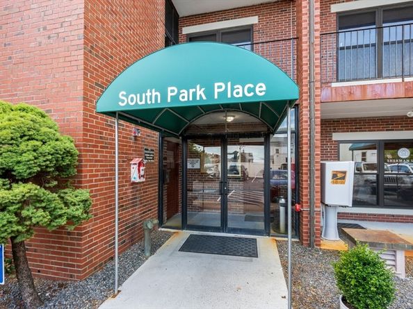 95 Court St 19, Plymouth MA 02360