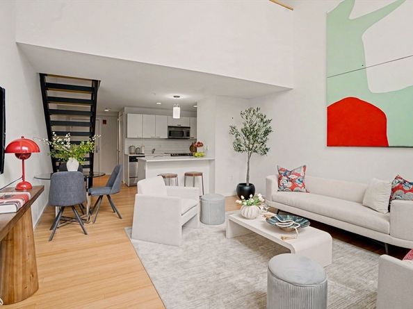 1 Earhart St 115, Cambridge MA 02141