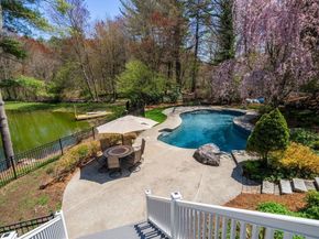 19 Devonshire Rd, Middleton MA 01949