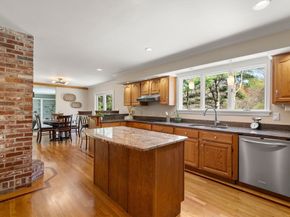19 Devonshire Rd, Middleton MA 01949