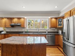 19 Devonshire Rd, Middleton MA 01949