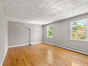 19 Devonshire Rd, Middleton MA 01949