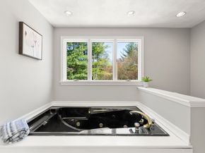 19 Devonshire Rd, Middleton MA 01949
