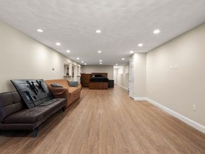 19 Devonshire Rd, Middleton MA 01949