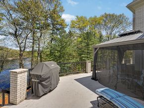 29 Hammersmith Dr, Saugus MA 01906
