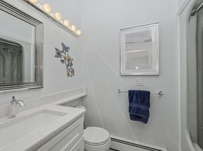 29 Hammersmith Dr, Saugus MA 01906