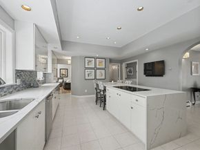 29 Hammersmith Dr, Saugus MA 01906