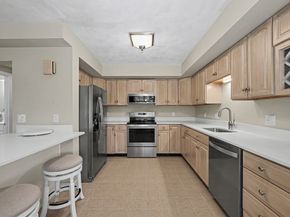 29 Hammersmith Dr, Saugus MA 01906