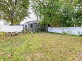 137 North St 3, Salem MA 01970