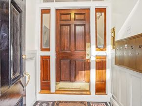 76 W Cedar St 5F, Boston MA 02114