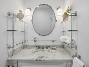 76 W Cedar St 5F, Boston MA 02114