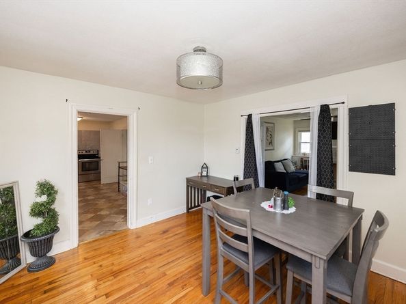 217 W Main St, Dudley MA 01571