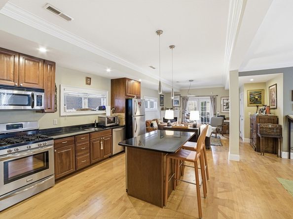 5 Mount Vernon St 2, Boston MA 02125