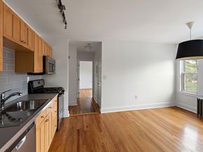 699 Hyde Park Ave 6, Boston MA 02131