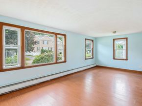 12 Casavan Ave, Shrewsbury MA 01545