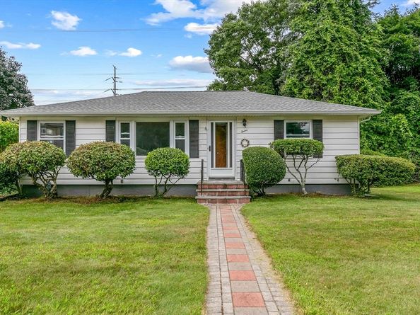 12 Casavan Ave, Shrewsbury MA 01545