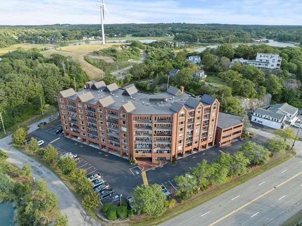 155 George Washington Blvd 205, Hull MA 02045